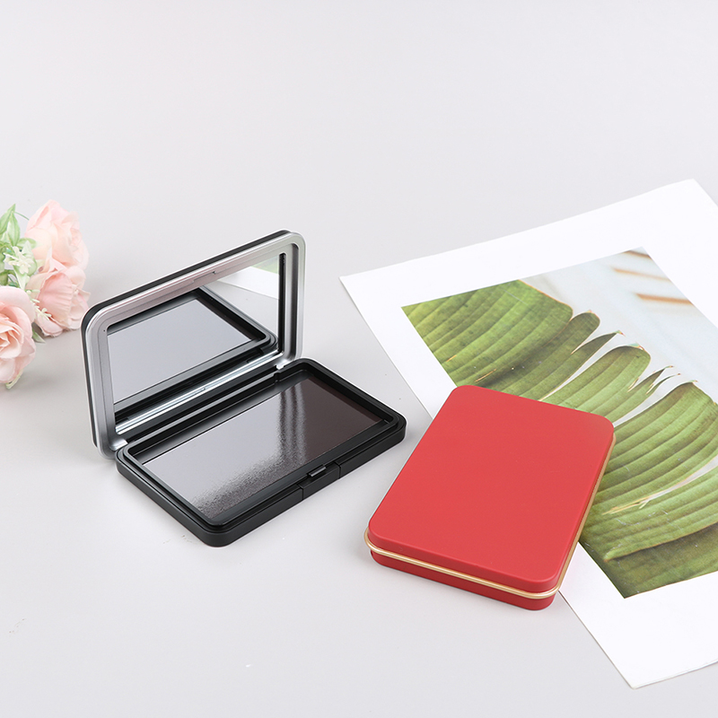 Eyeshadow Palette - 1個入りマット仕上げの空の磁気コスメティックパレット、アイシャドウ、チーク、DIYメイクアップボックス、グリッターメイクアップディスペンシングボックス