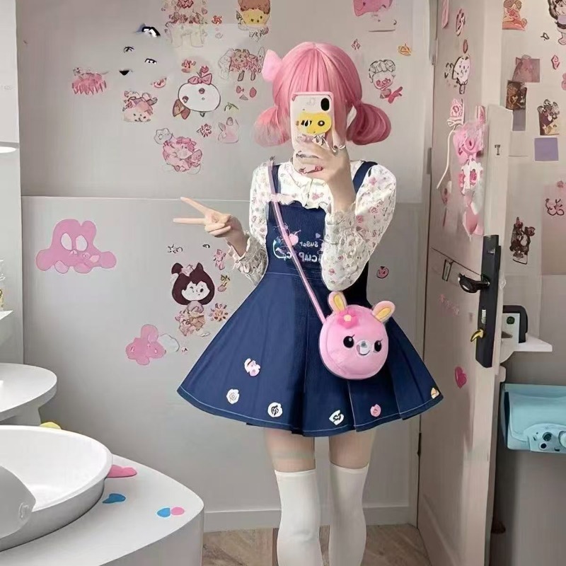 リラックマ、日本の可愛い女の子、クロスボディバッグ、化粧ポー - Beauty Makeup Girl のレビューと価格