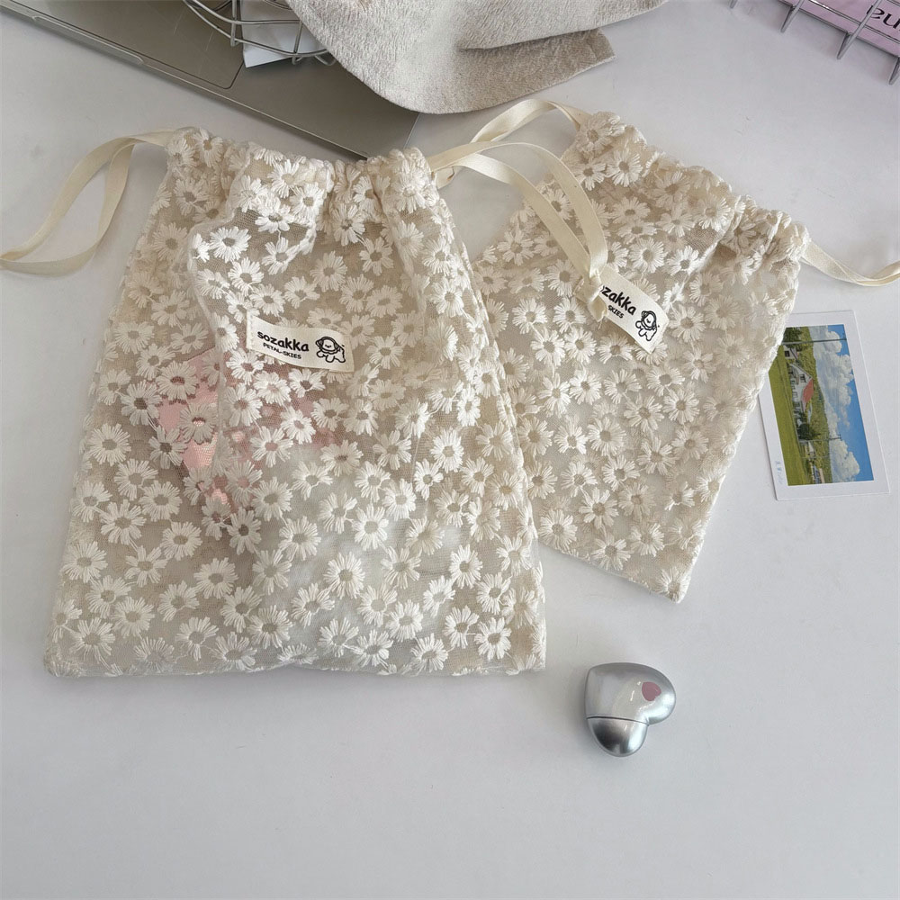 レース刺繍デイジーメッシュ巾着メイクアップバッグ夏旅行用トイ - Makeup Organizer のレビューと価格